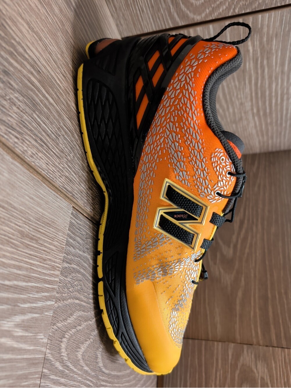 New Balance 1906F Yellow Tangerine Heat Men's Size 11 New